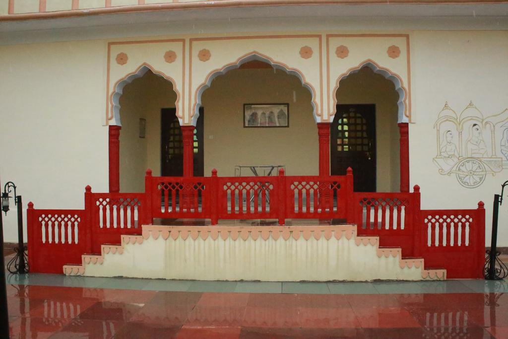 V Resorts Rajmahal Orchha Exterior foto