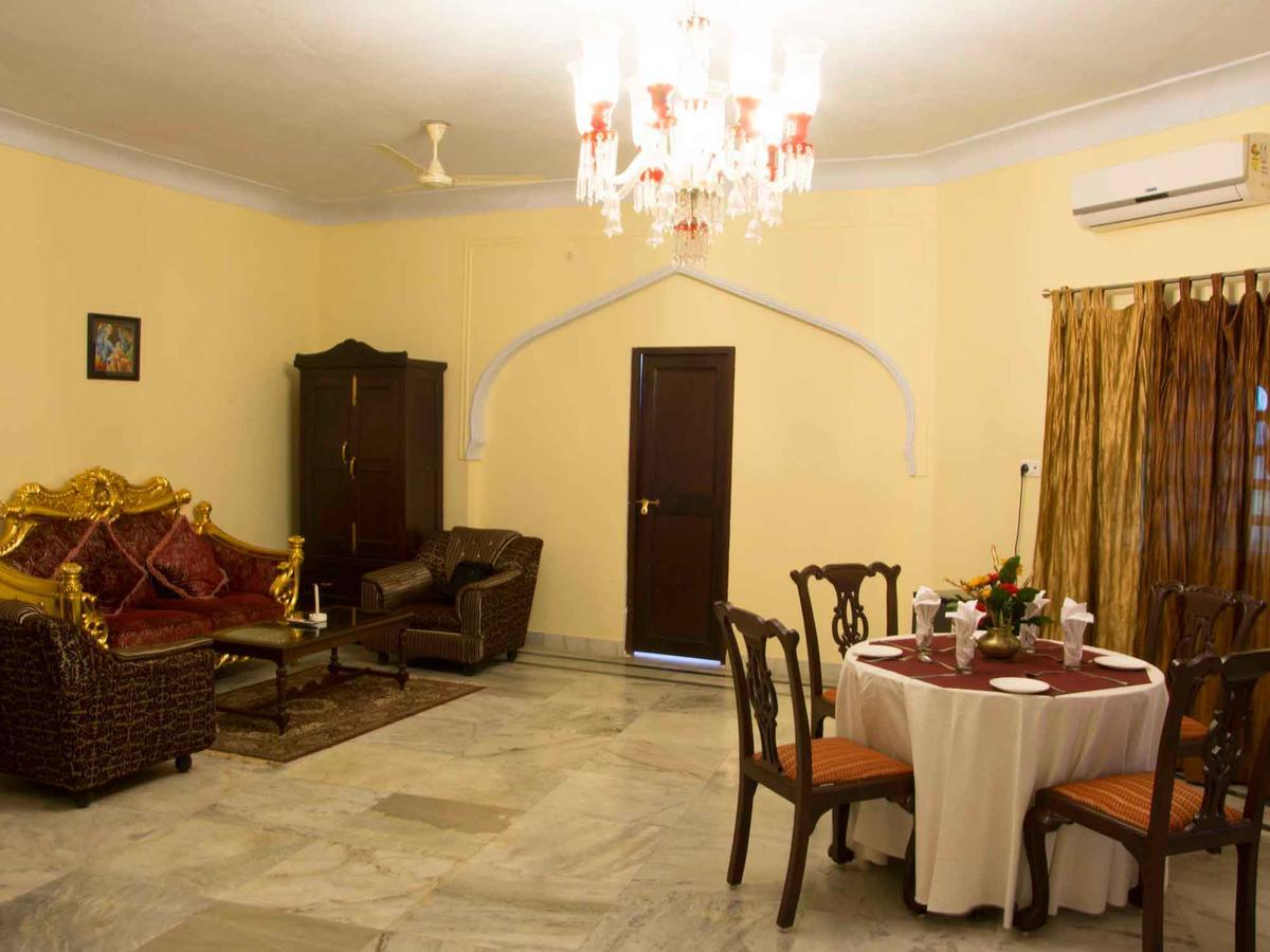 V Resorts Rajmahal Orchha Exterior foto